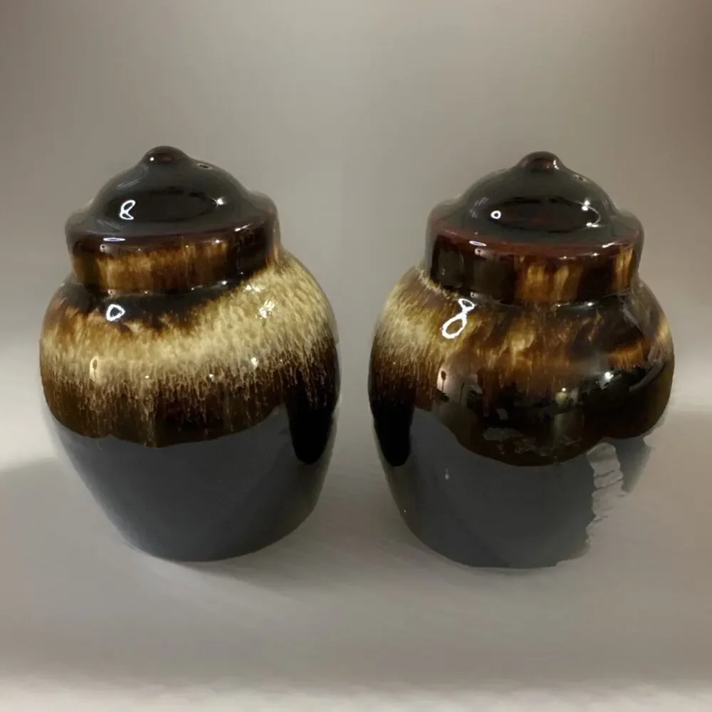 Vintage Pfaltzgraff Gourmet Brown Drip Salt and Pepper Shaker Set